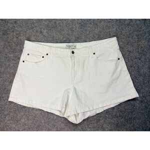 Abercrombie & Fitch A-Line Mid Rise White Denim Jean Shorts Women's‎ Size 33